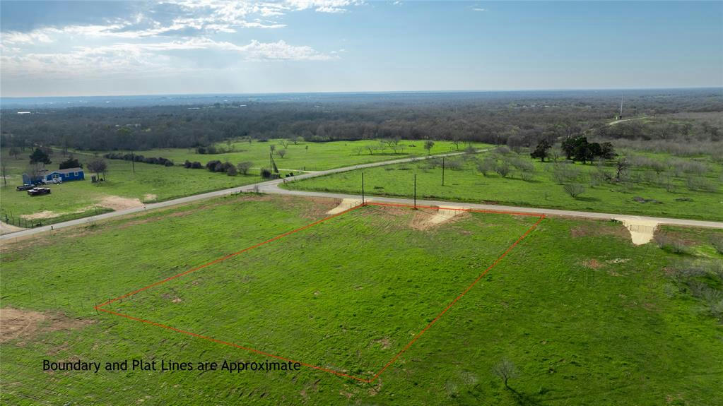 106 SPANISH OAK RD, DALE, TX 78616, photo 1 of 8