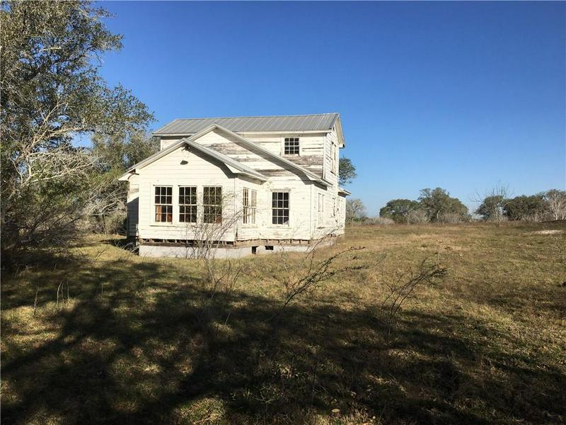 1342 COUNTY ROAD 358, GONZALES, TX 77984, photo 1 of 22