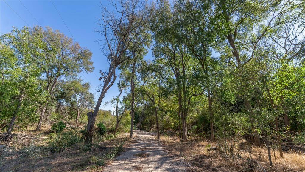 3597 BAKER RD, KINGSBURY, TX 78638, photo 1 of 28