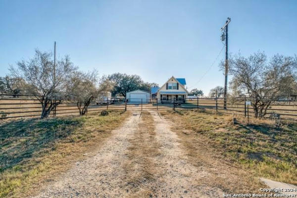 2148 STATE HIGHWAY 173 S, DEVINE, TX 78016, photo 2 of 14