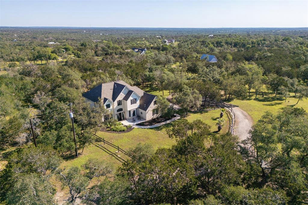 201 BLUFFVIEW DR, WIMBERLEY, TX 78676, photo 1 of 40