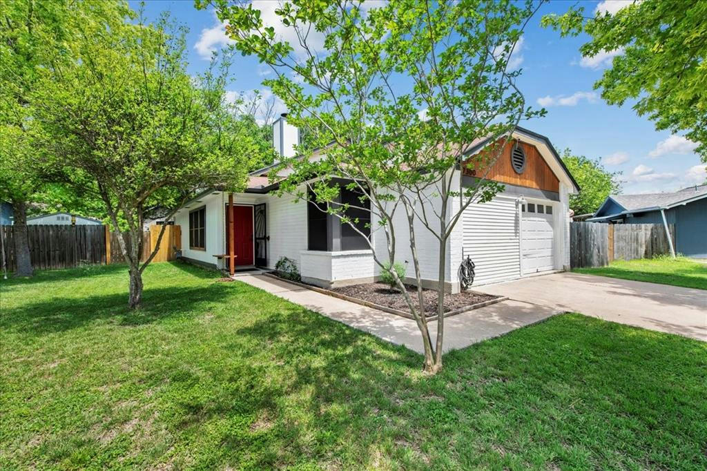 7300 QUICKSILVER CIR, Austin, TX 78744 For Rent | MLS# 4389889 | RE/MAX