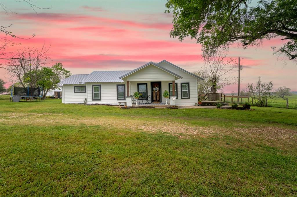 2520 COUNTY ROAD 232, GONZALES, TX 78629, photo 1 of 31