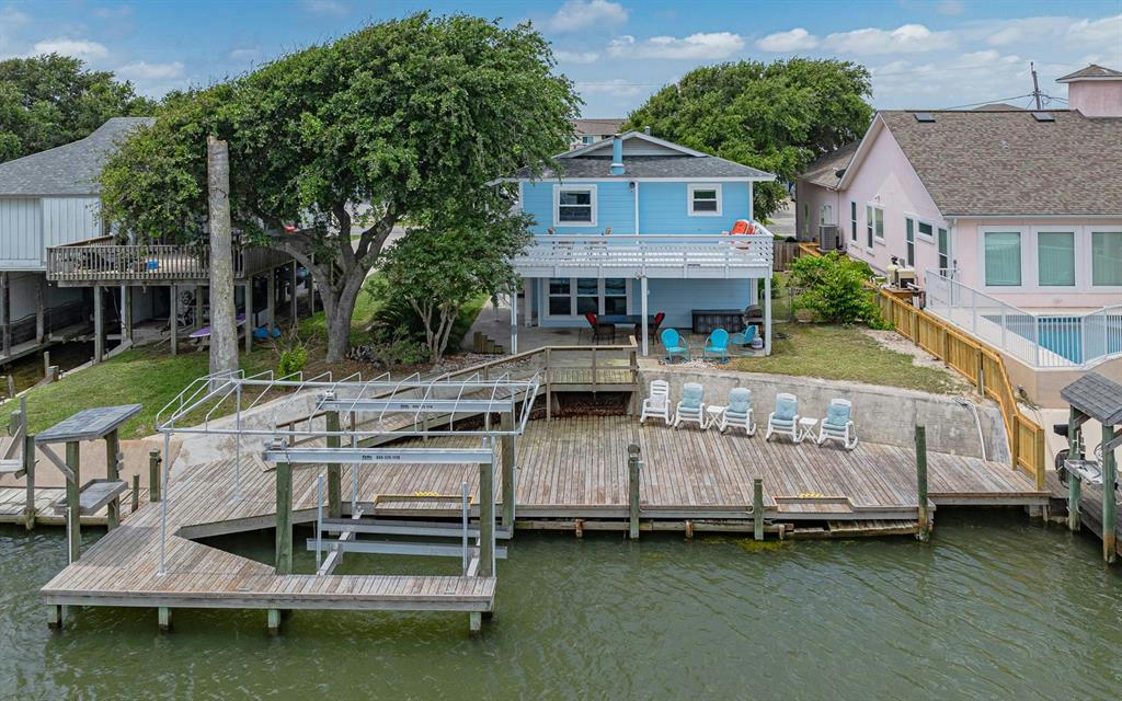 246 STARBOARD AVE, ROCKPORT, TX 78382, photo 1 of 38